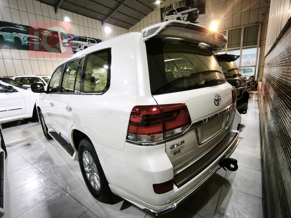 تويوتا لاندكروزر